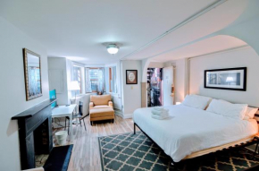 Capitol Hill King Bed Walkable